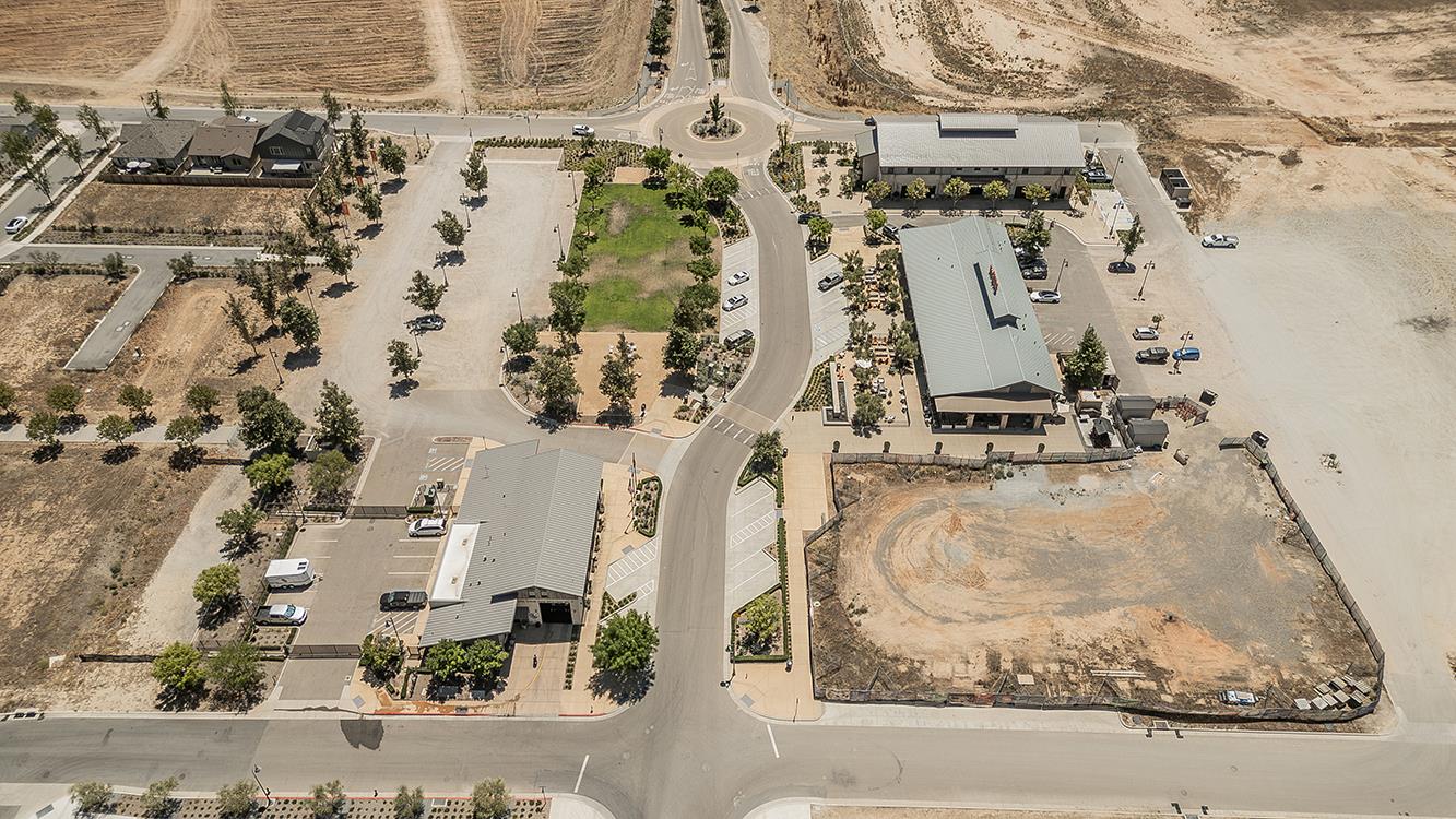 580 Mccaffrey Way, Madera, CA 93636