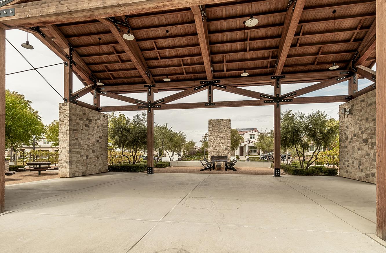 580 Mccaffrey Way, Madera, CA 93636