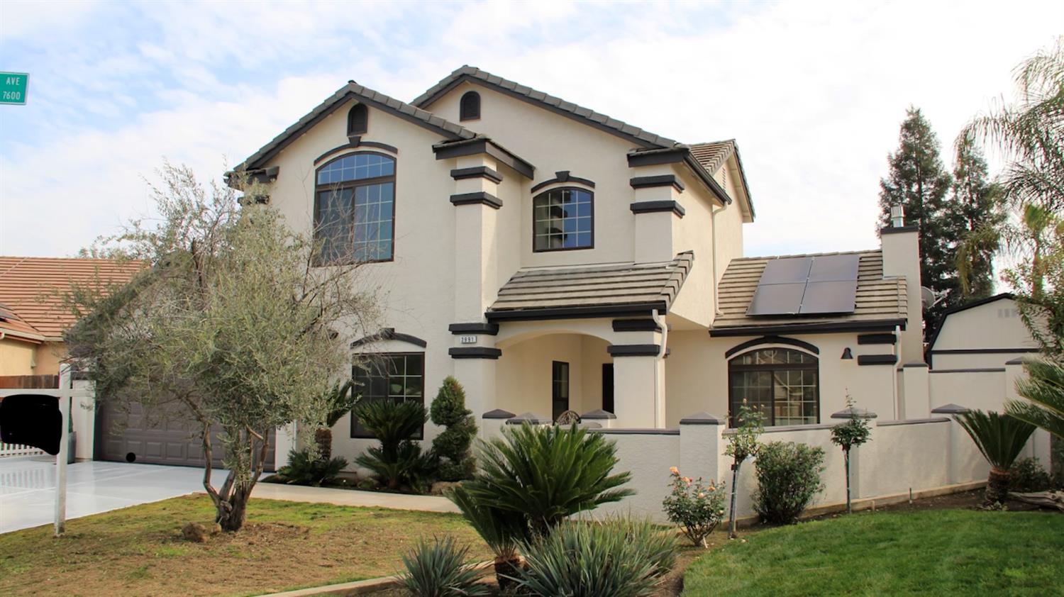 2991 E Cromwell Ave, Fresno, CA 93720