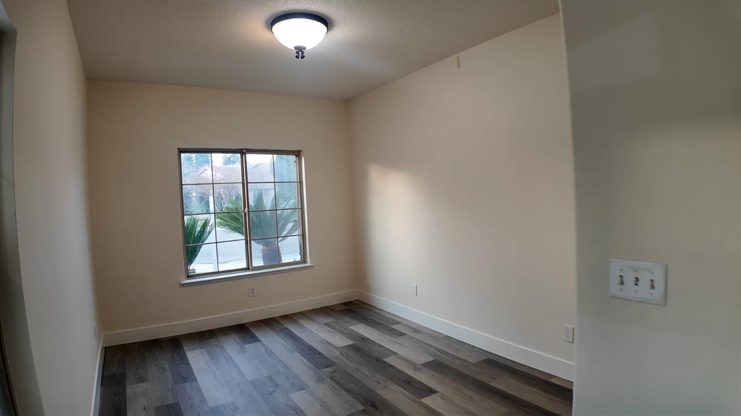 2991 E Cromwell Ave, Fresno, CA 93720