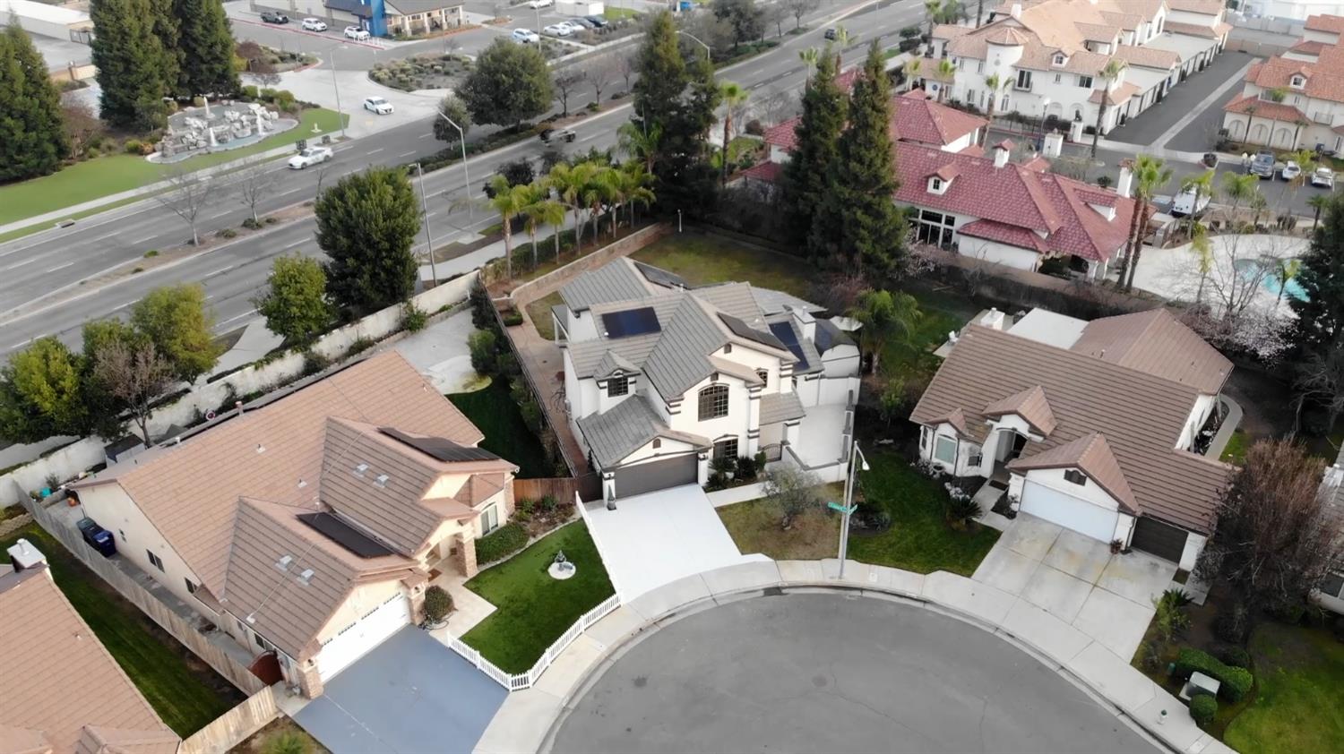 2991 E Cromwell Ave, Fresno, CA 93720