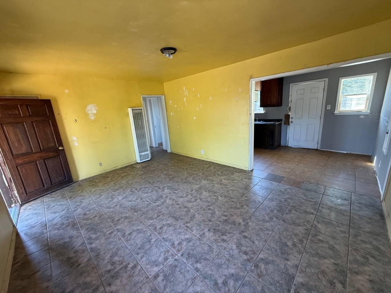 4504 Mesa Dr, Bakersfield, CA 93306