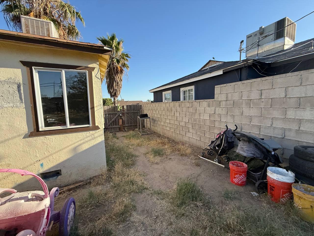 4504 Mesa Dr, Bakersfield, CA 93306