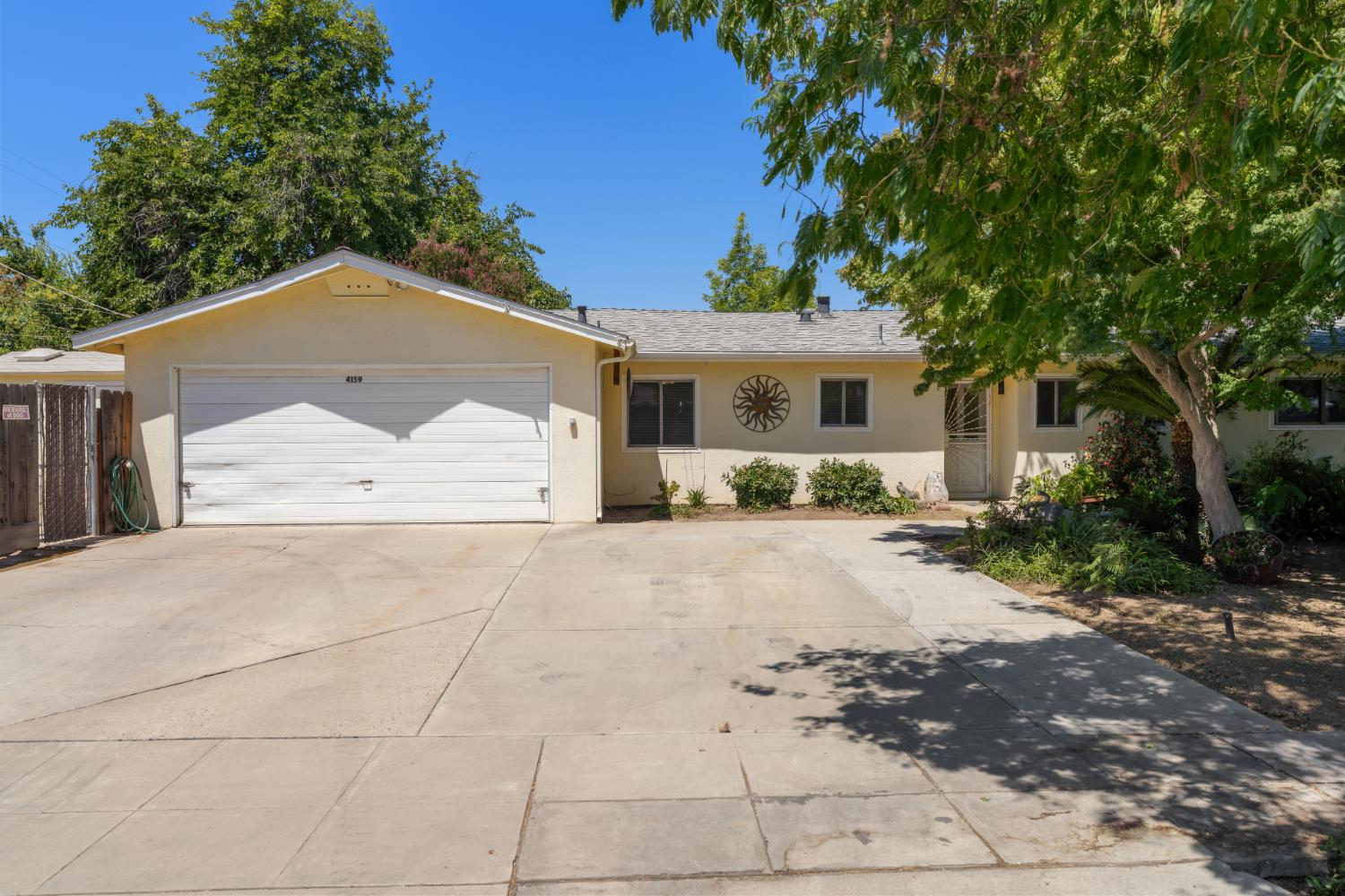 4159 N Lead Ave, Fresno, CA 93722