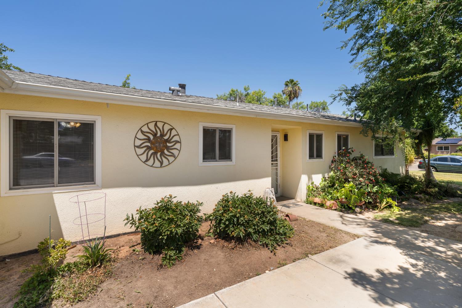 4159 N Lead Ave, Fresno, CA 93722