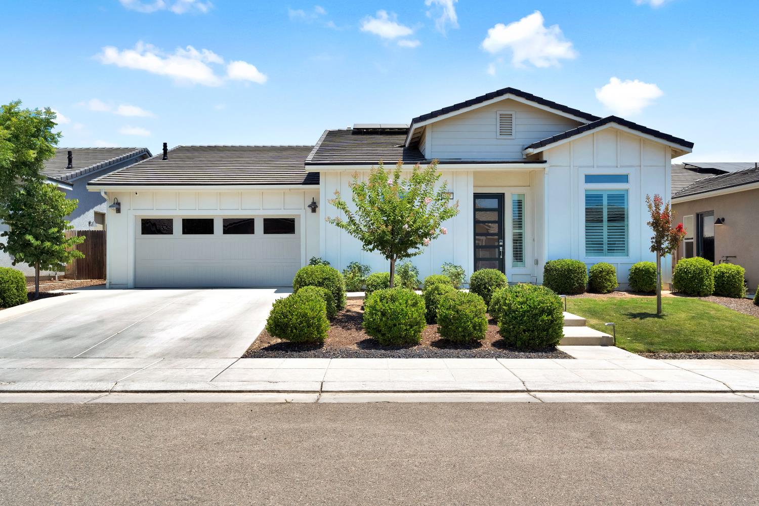 537 Huntington Ave S, Madera, CA 93636