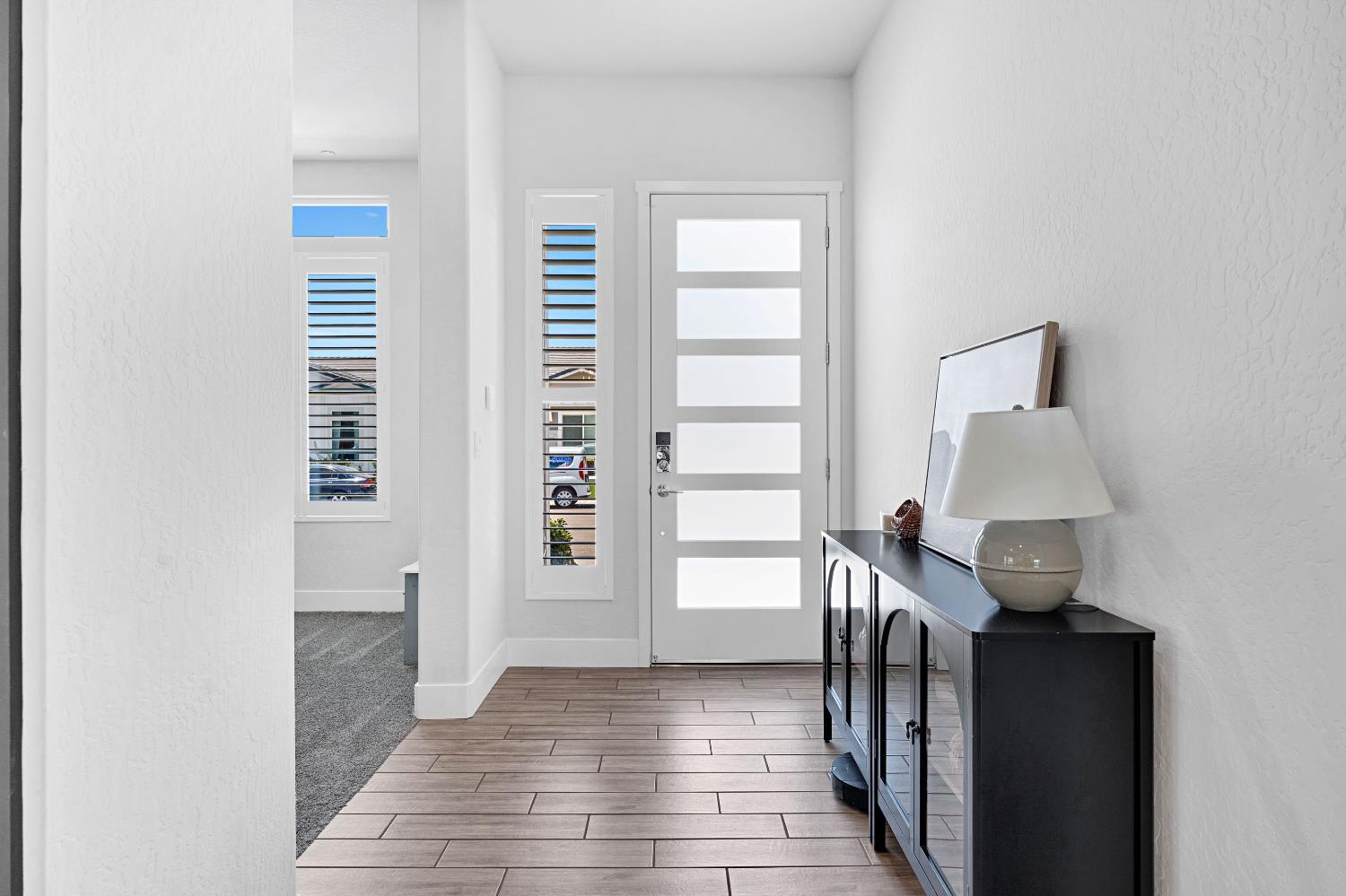 537 Huntington Ave S, Madera, CA 93636