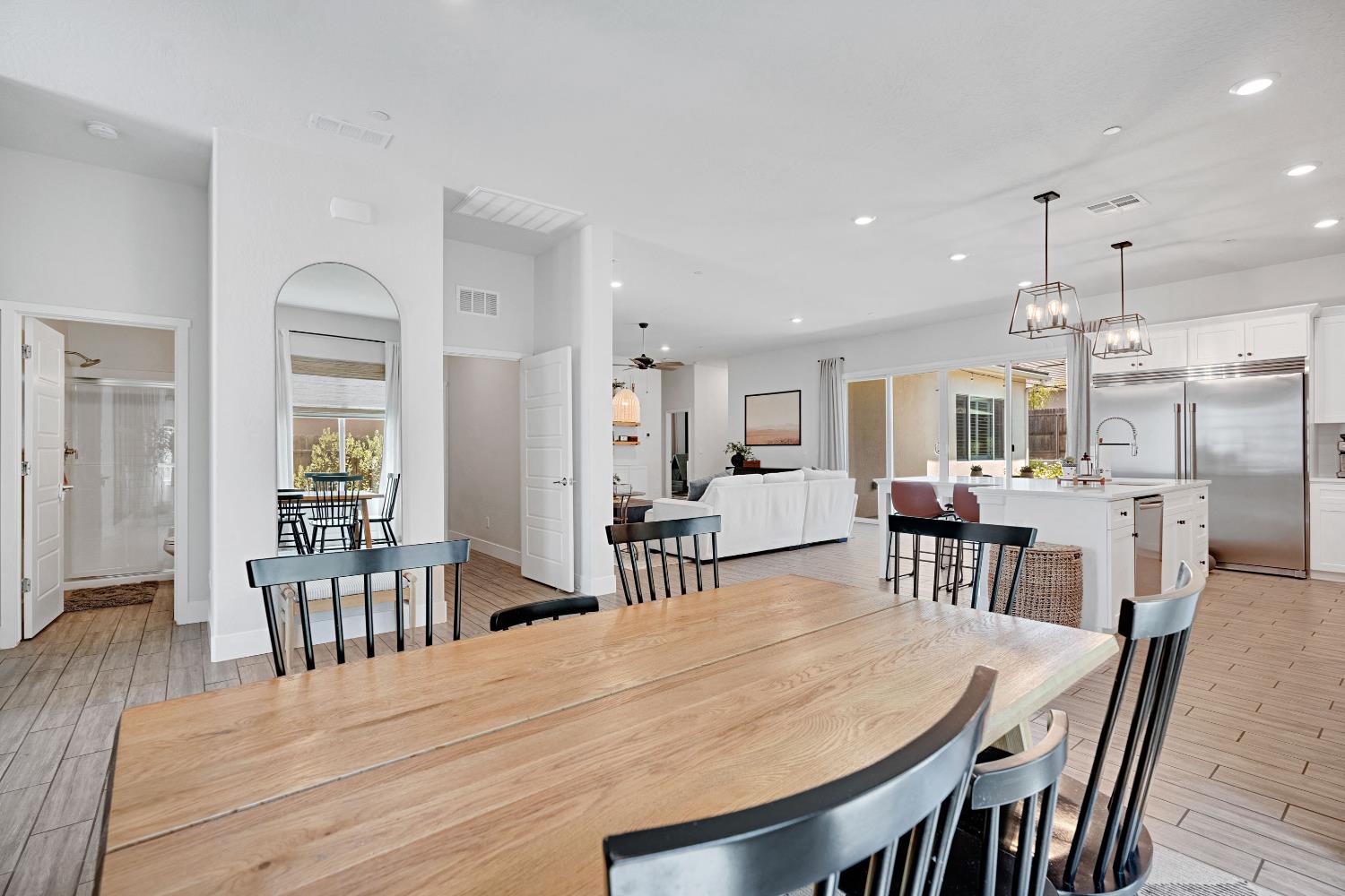 537 Huntington Ave S, Madera, CA 93636