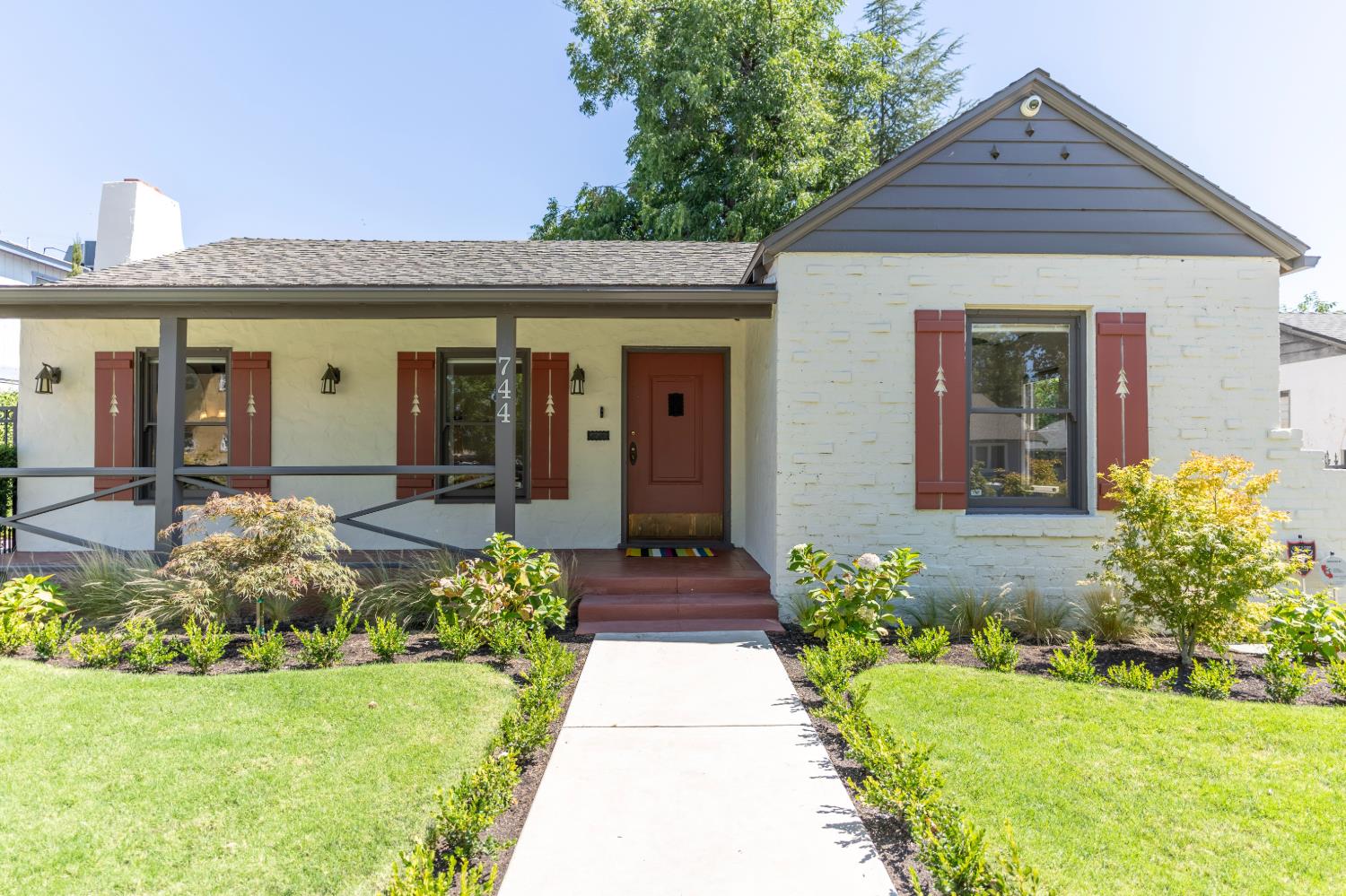 744 E Brown Ave, Fresno, CA 93704