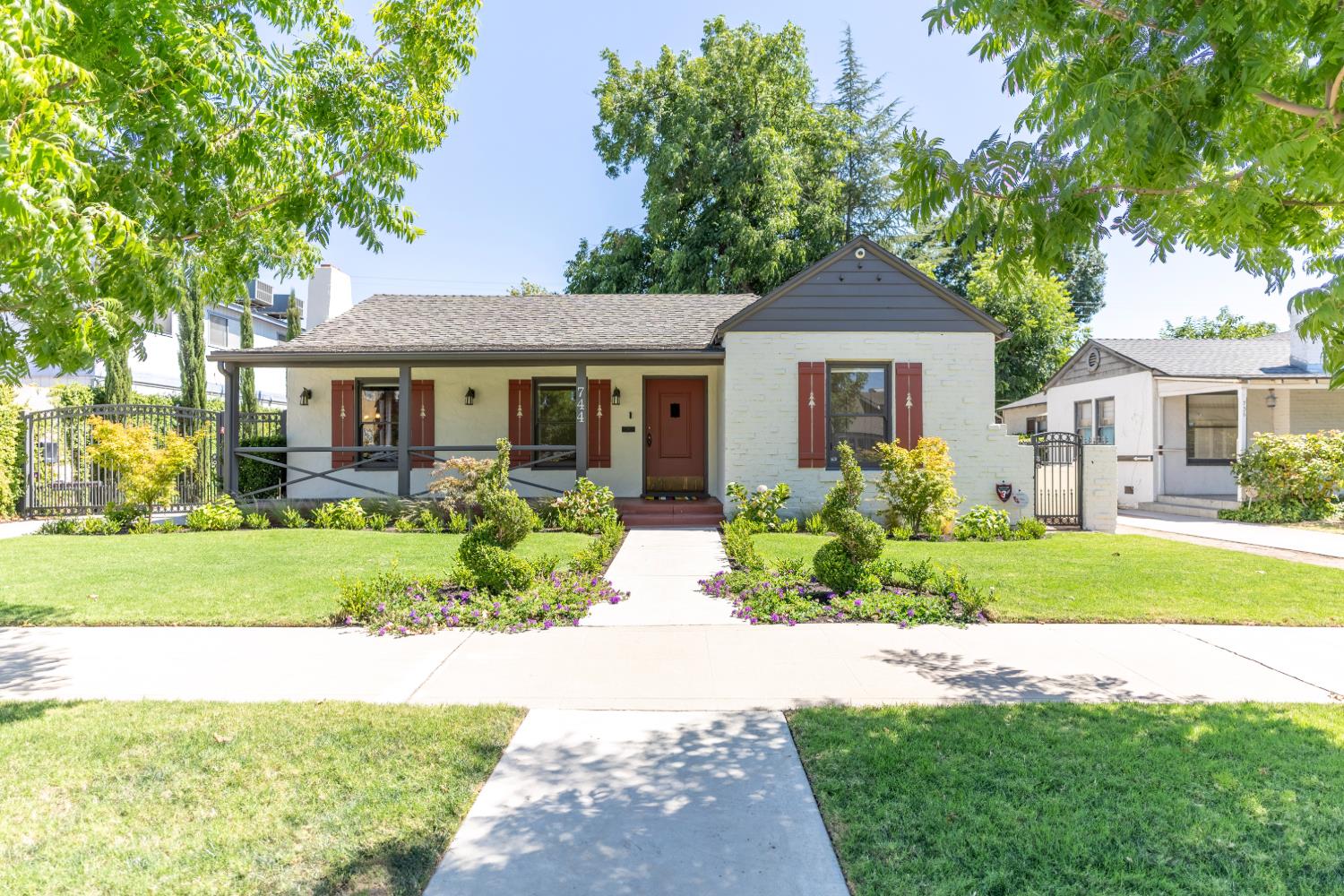 744 E Brown Ave, Fresno, CA 93704