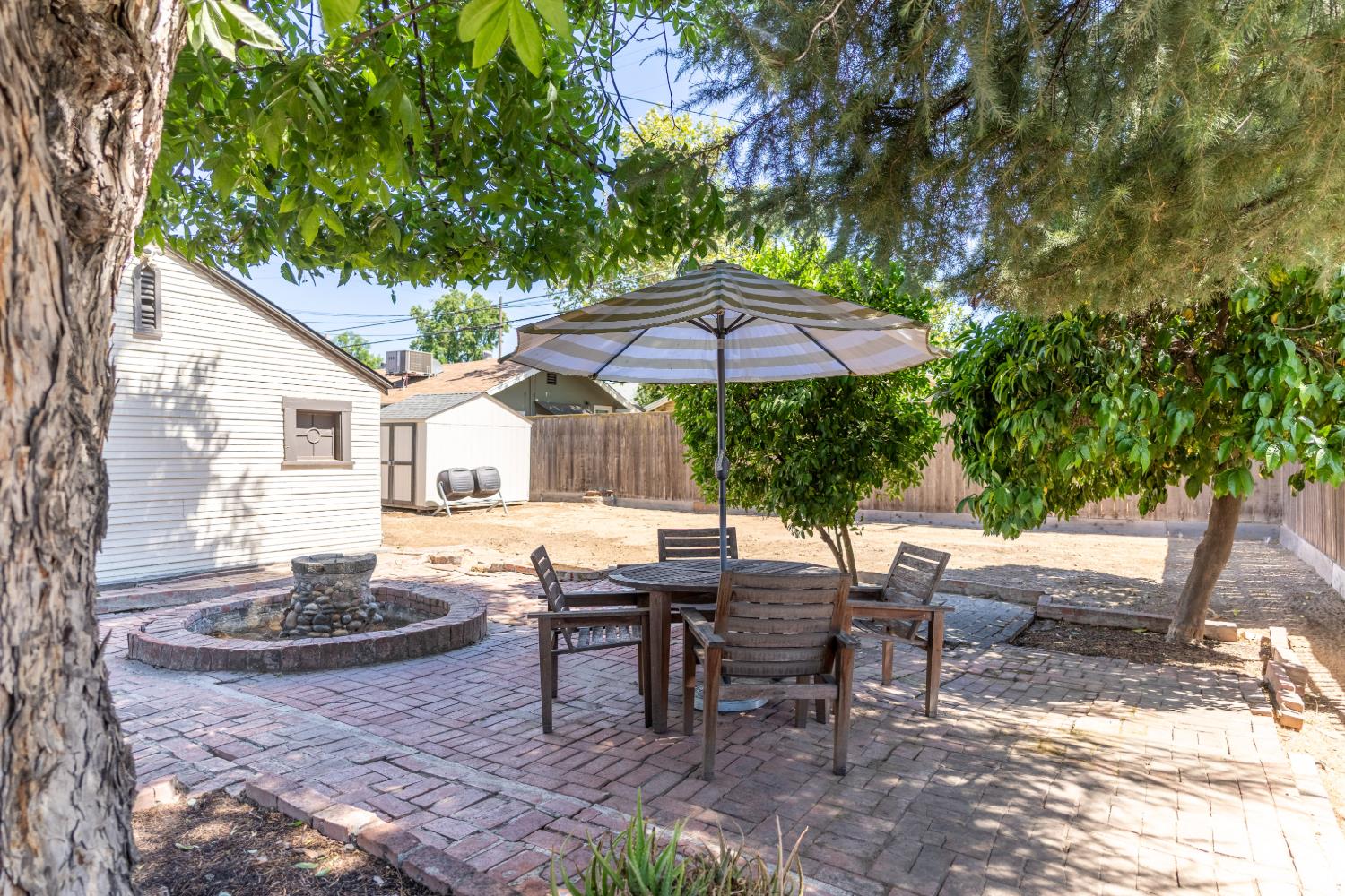 744 E Brown Ave, Fresno, CA 93704