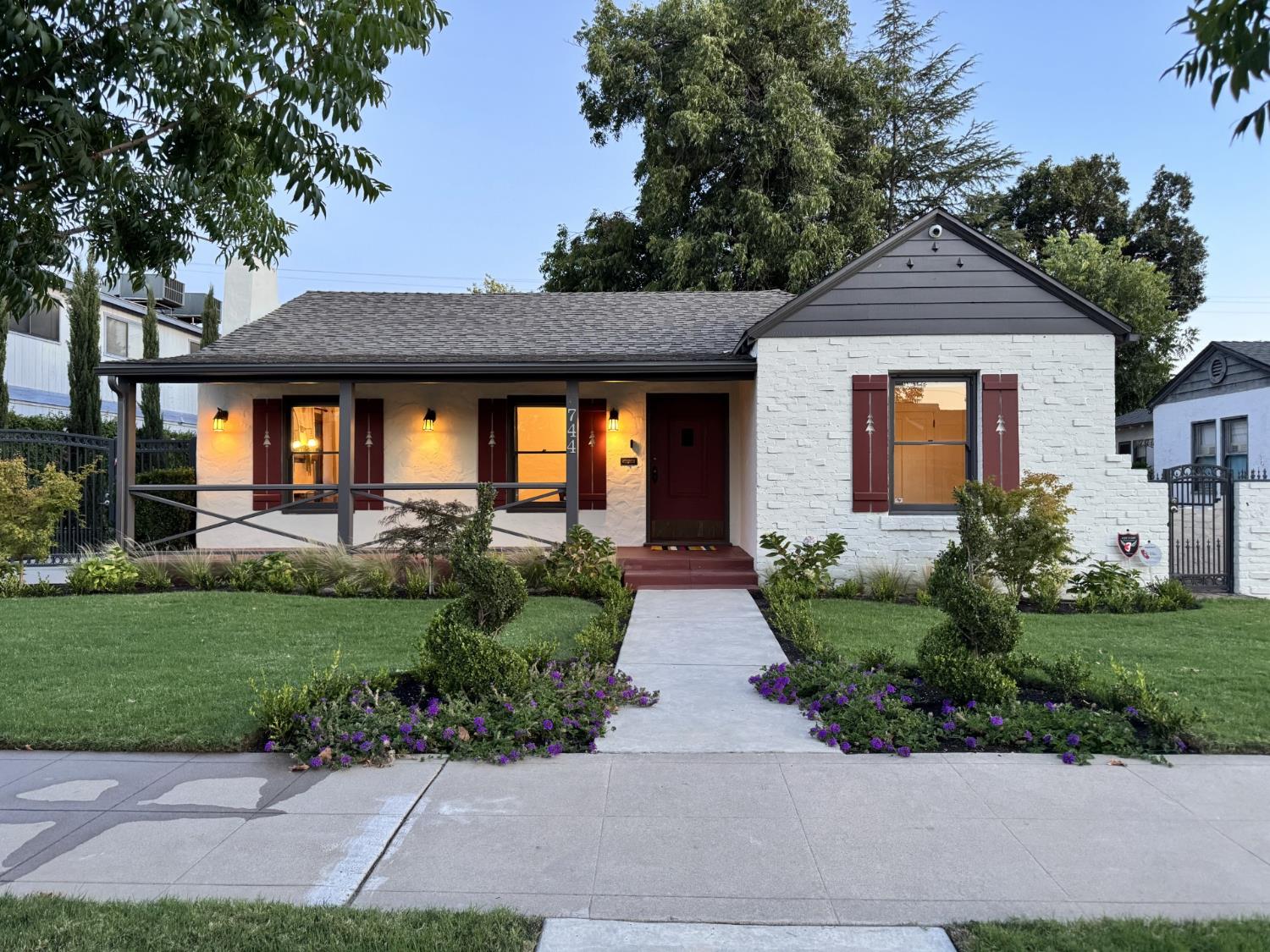 744 E Brown Ave, Fresno, CA 93704