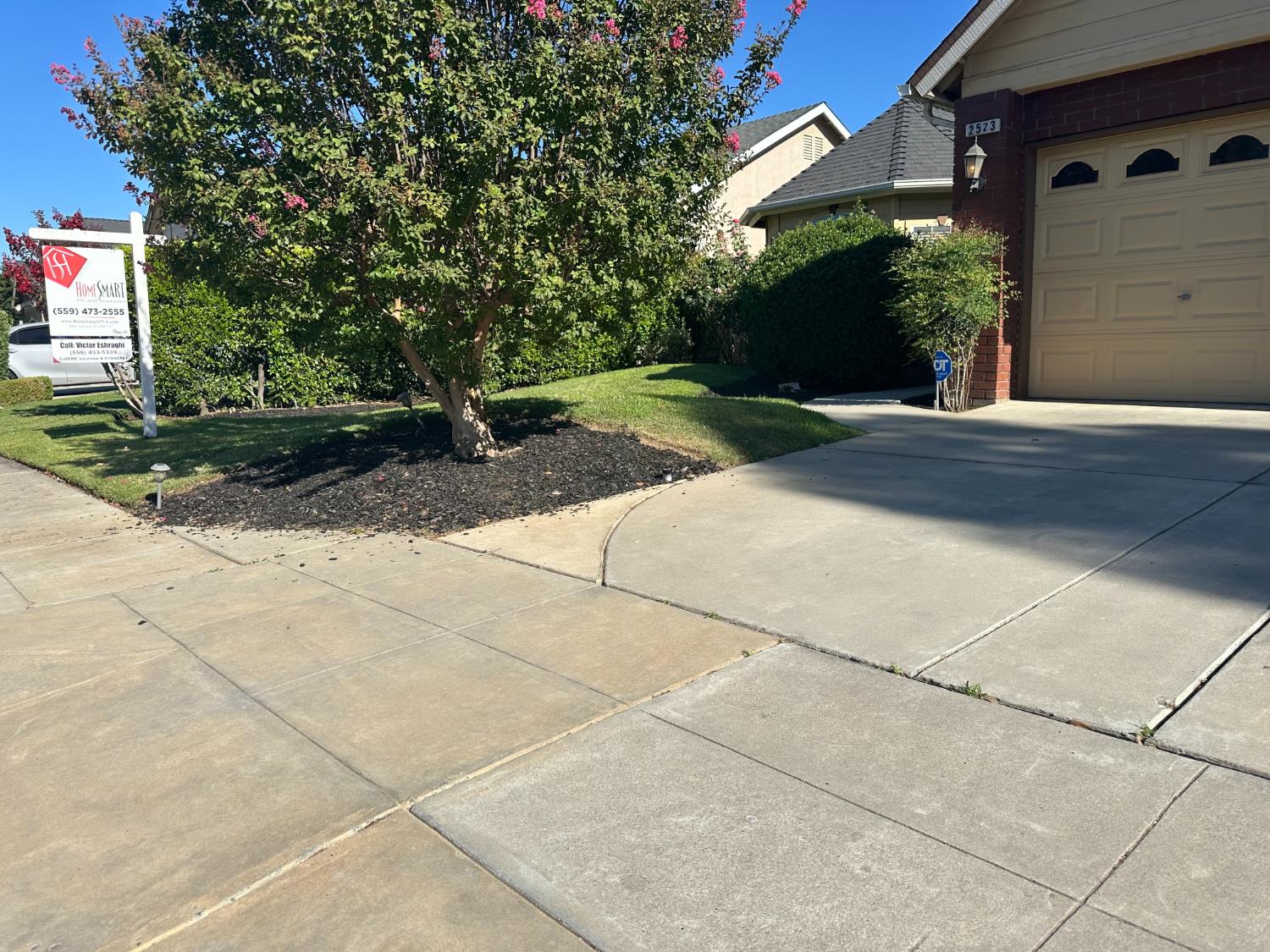 2523 E Cole, Fresno, CA 93720