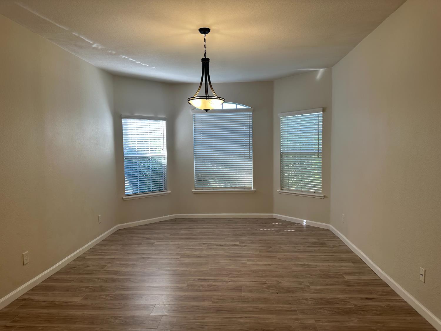 2523 E Cole, Fresno, CA 93720
