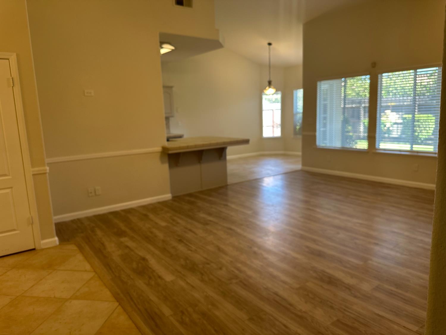 2523 E Cole, Fresno, CA 93720