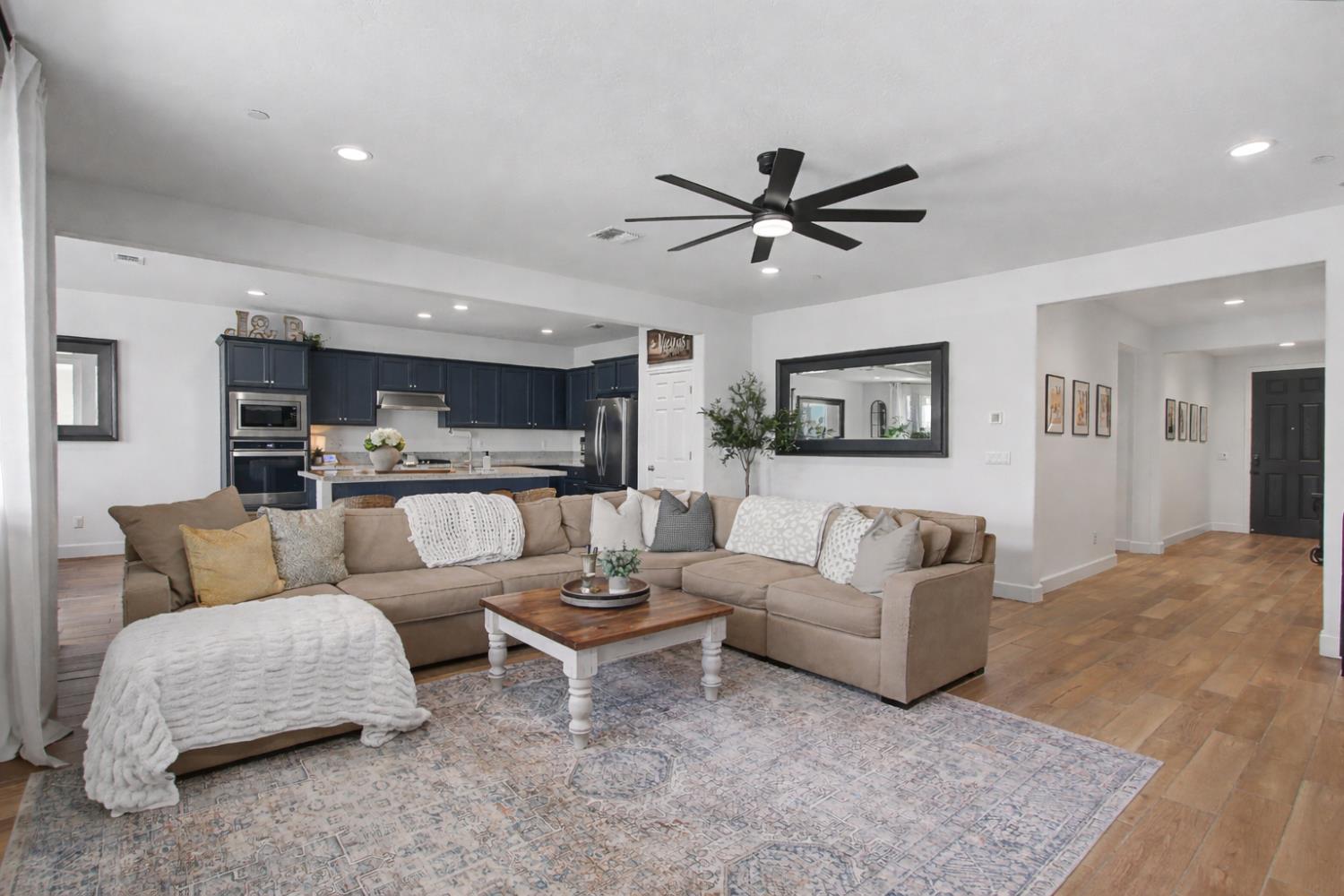 13195 Ridgewood, Chowchilla, CA 93610