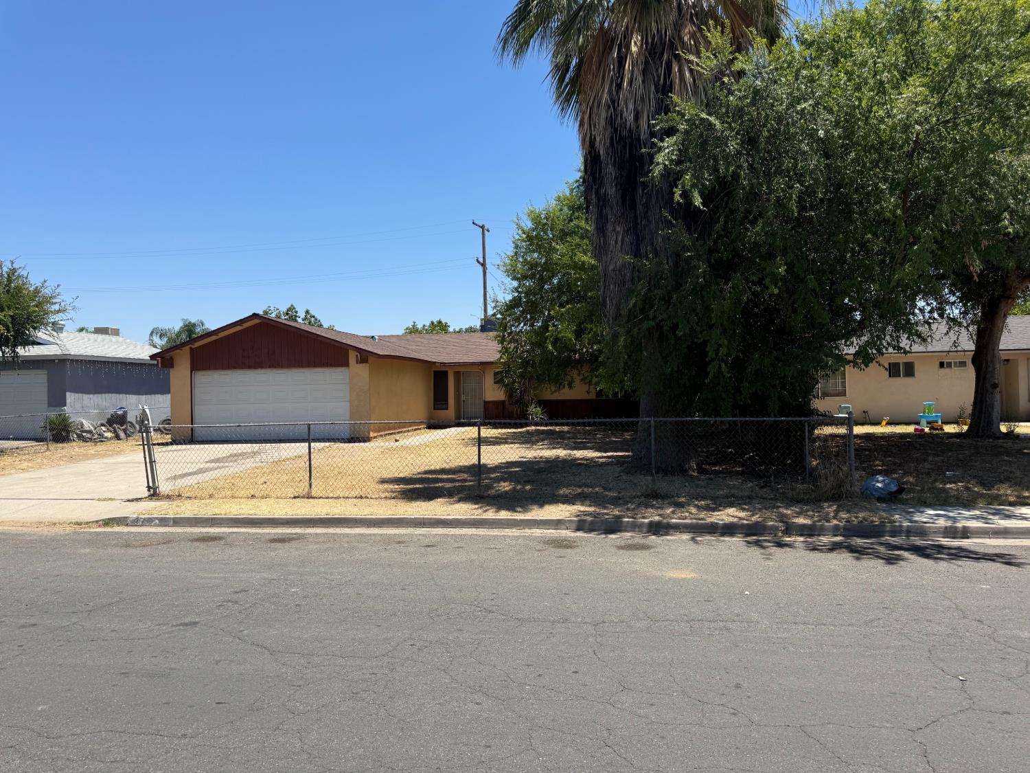 41516 Elrod Rd, Orosi, CA 93647