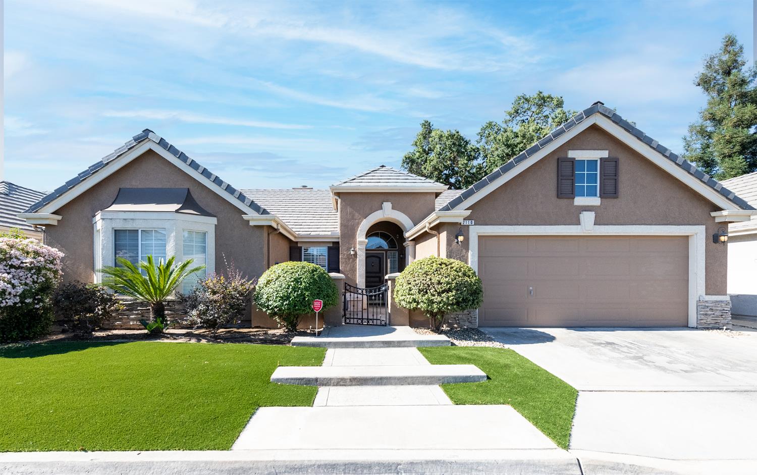 2110 W Rue St Michel, Fresno, CA 93711