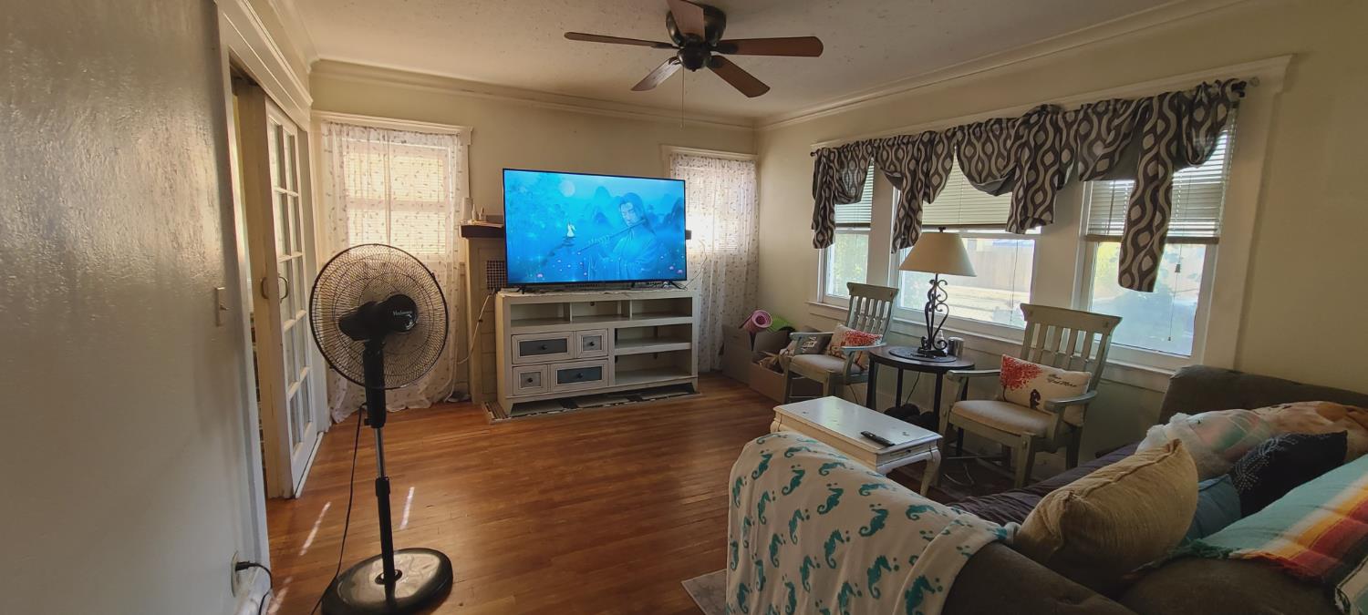 1534 E Home Ave, Fresno, CA 93728