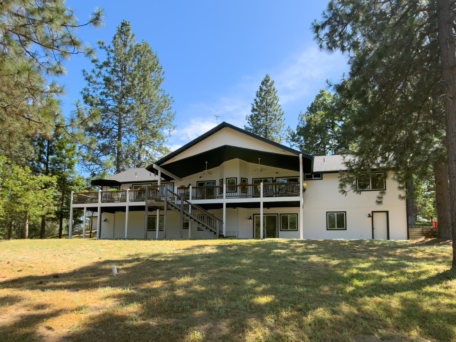 5800 Lehamite Fall Rd, Mariposa, CA 95338