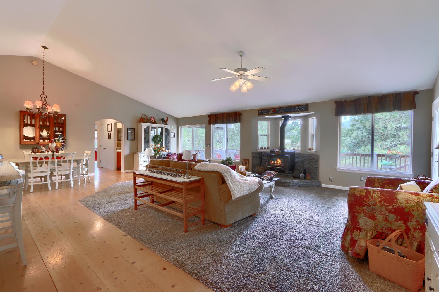 5800 Lehamite Fall Rd, Mariposa, CA 95338