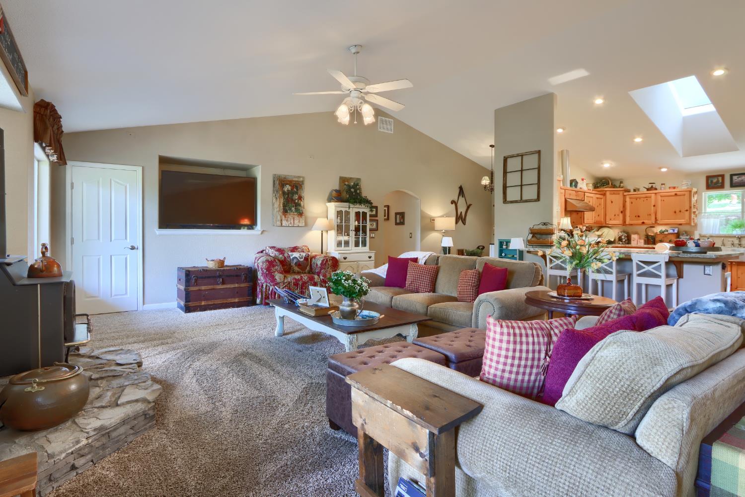 5800 Lehamite Fall Rd, Mariposa, CA 95338