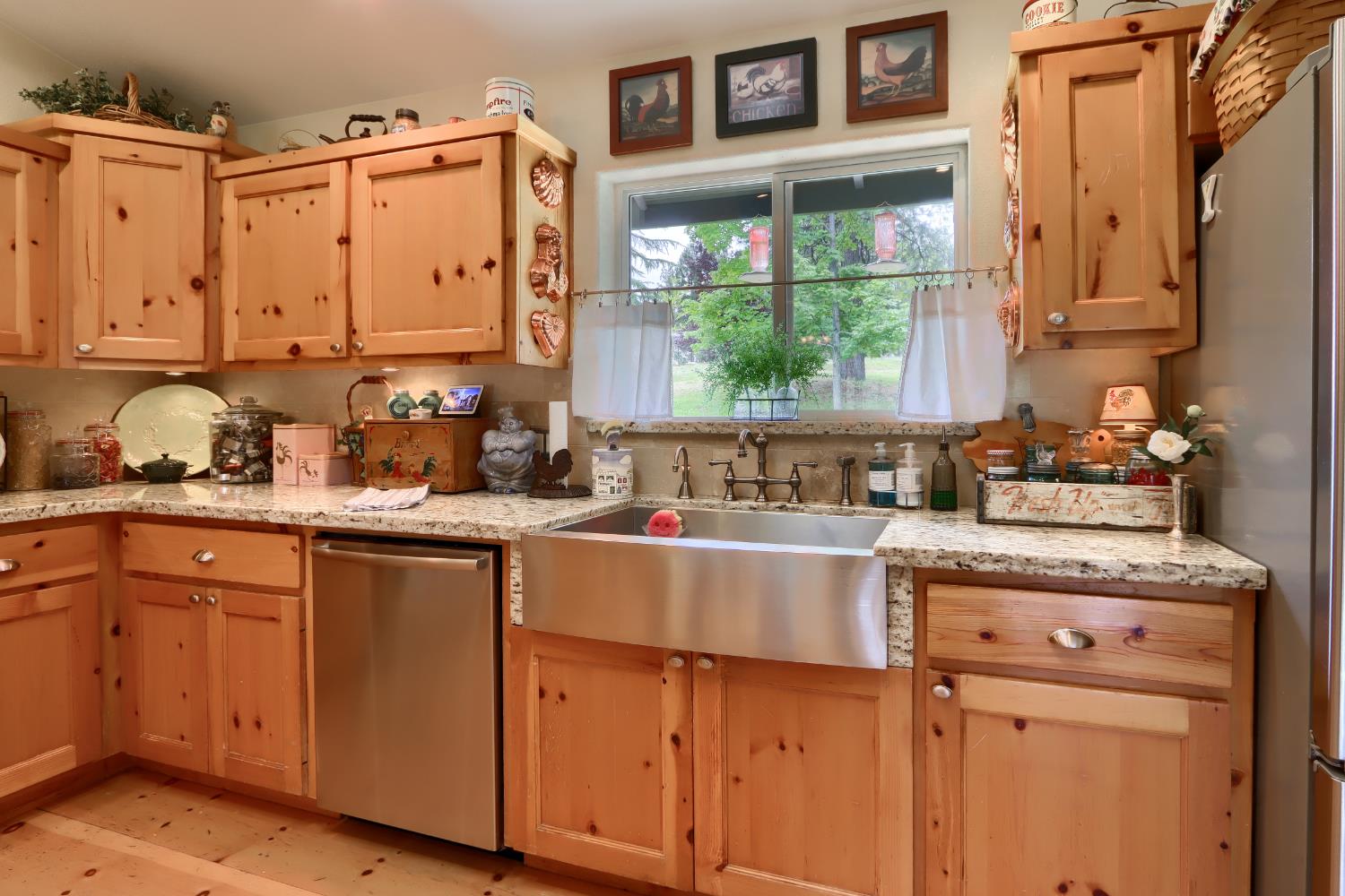 5800 Lehamite Fall Rd, Mariposa, CA 95338
