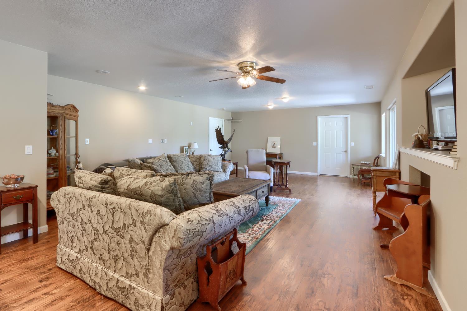 5800 Lehamite Fall Rd, Mariposa, CA 95338