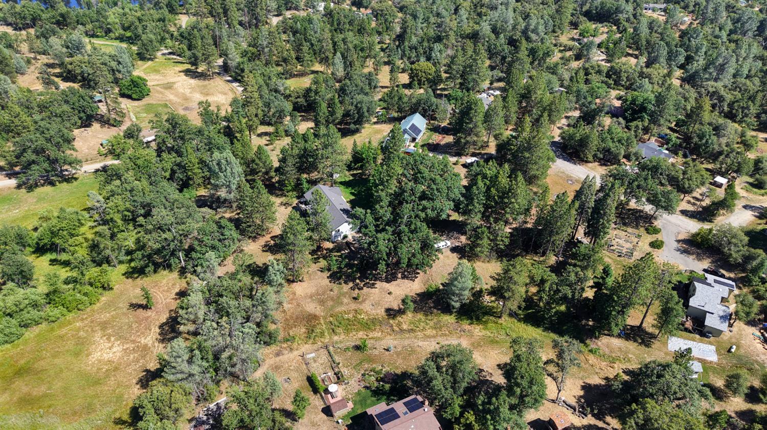 5800 Lehamite Fall Rd, Mariposa, CA 95338