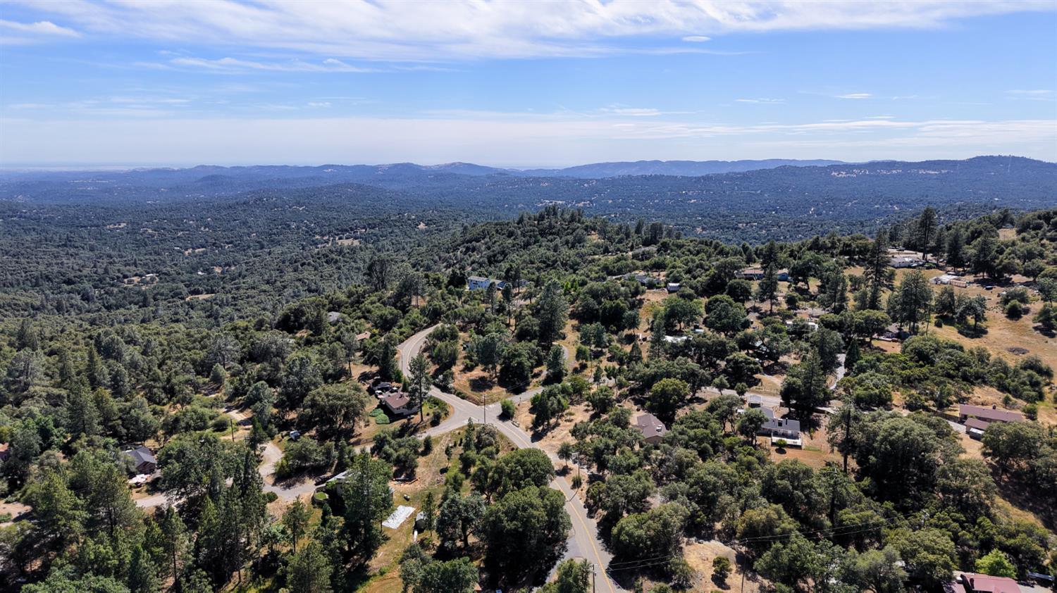 5800 Lehamite Fall Rd, Mariposa, CA 95338