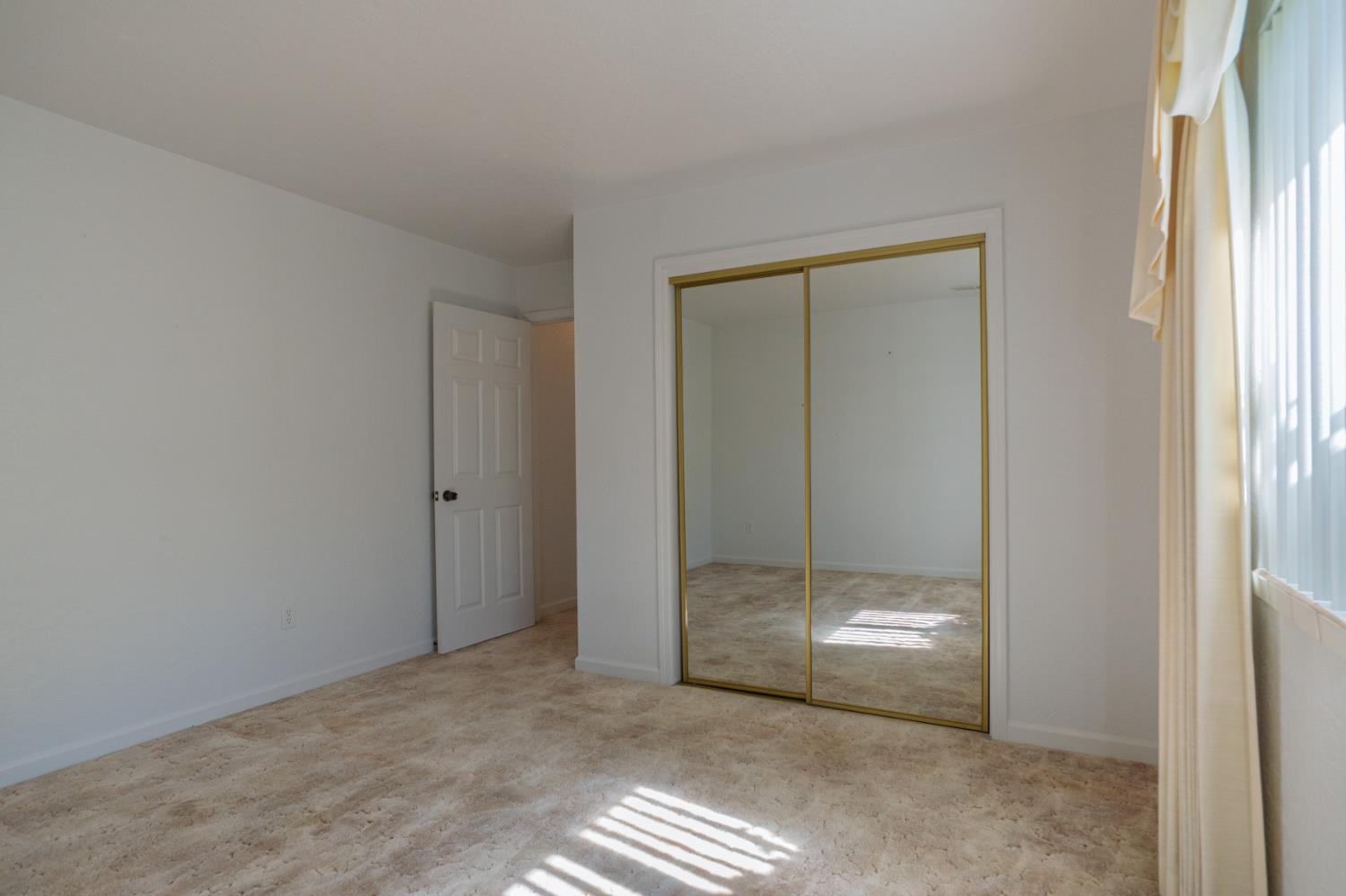2115 S 11TH St, Los Banos, CA 93635