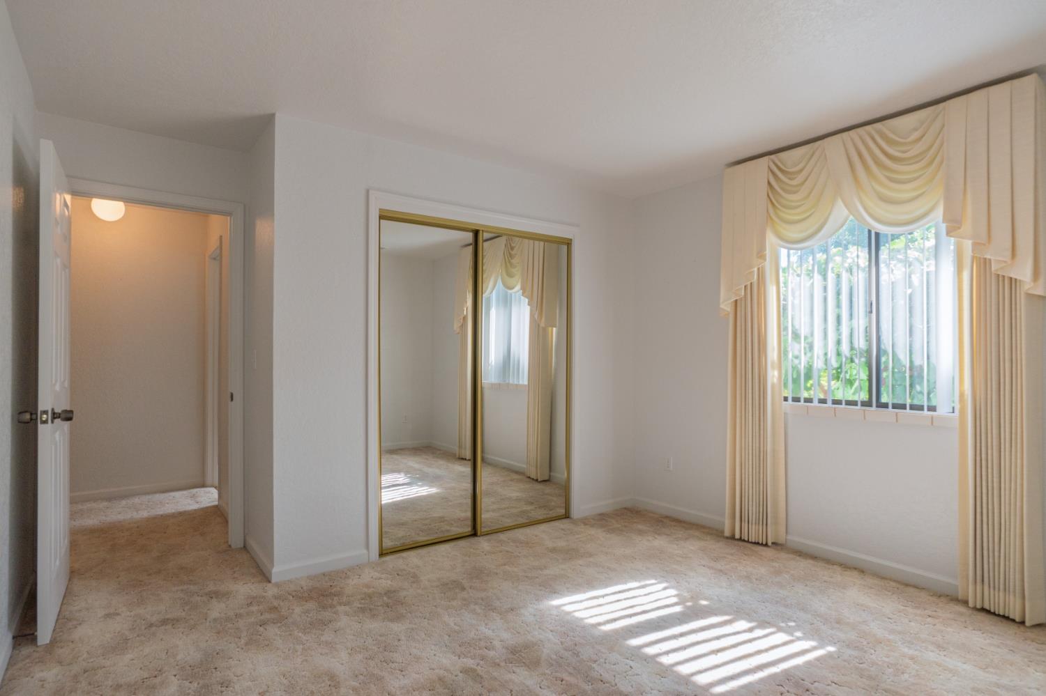 2115 S 11TH St, Los Banos, CA 93635