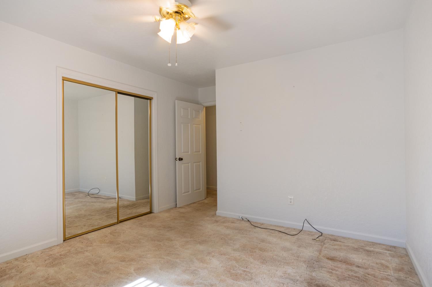 2115 S 11TH St, Los Banos, CA 93635