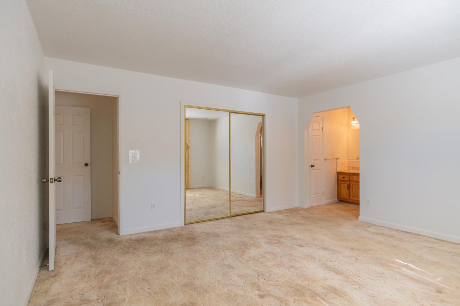 2115 S 11TH St, Los Banos, CA 93635
