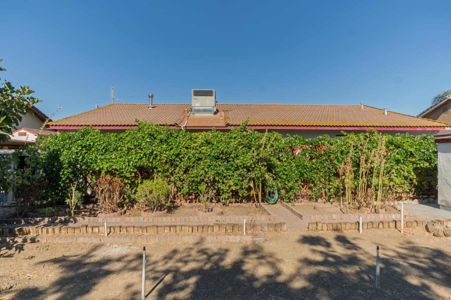 2115 S 11TH St, Los Banos, CA 93635