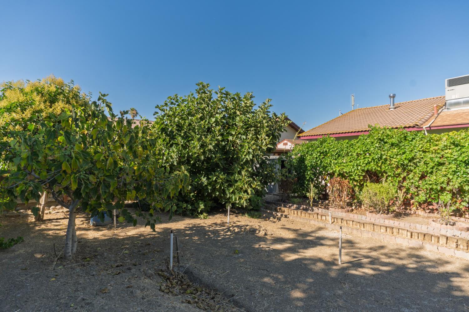 2115 S 11TH St, Los Banos, CA 93635