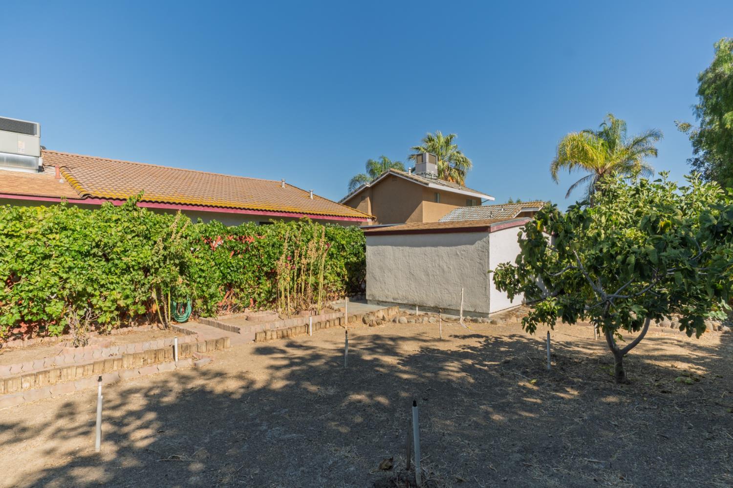 2115 S 11TH St, Los Banos, CA 93635