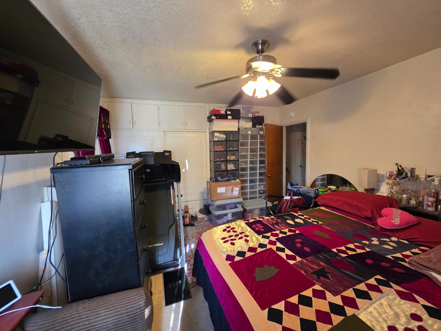 2010 W Kearney Blvd, Fresno, CA 93706
