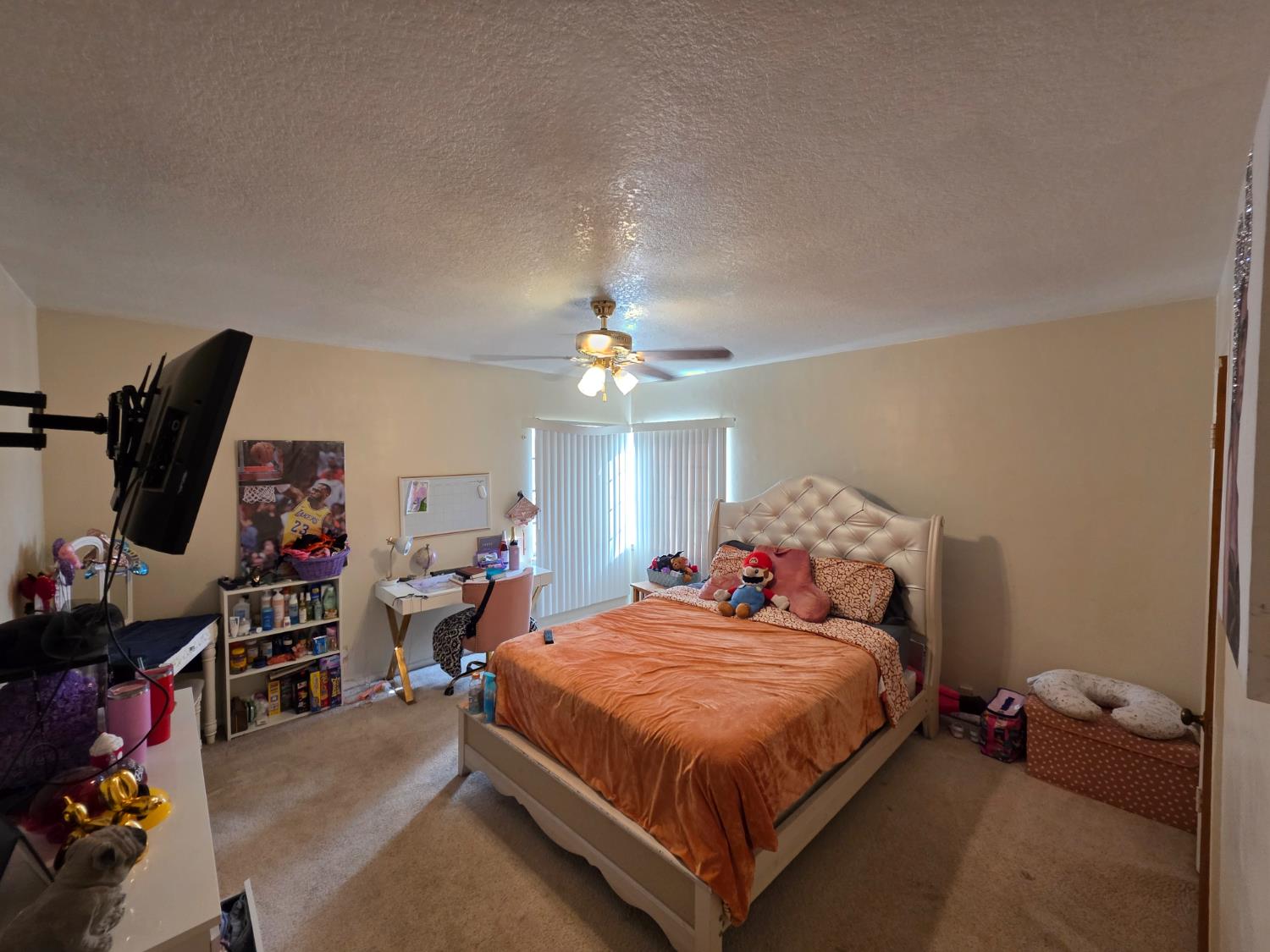 2010 W Kearney Blvd, Fresno, CA 93706