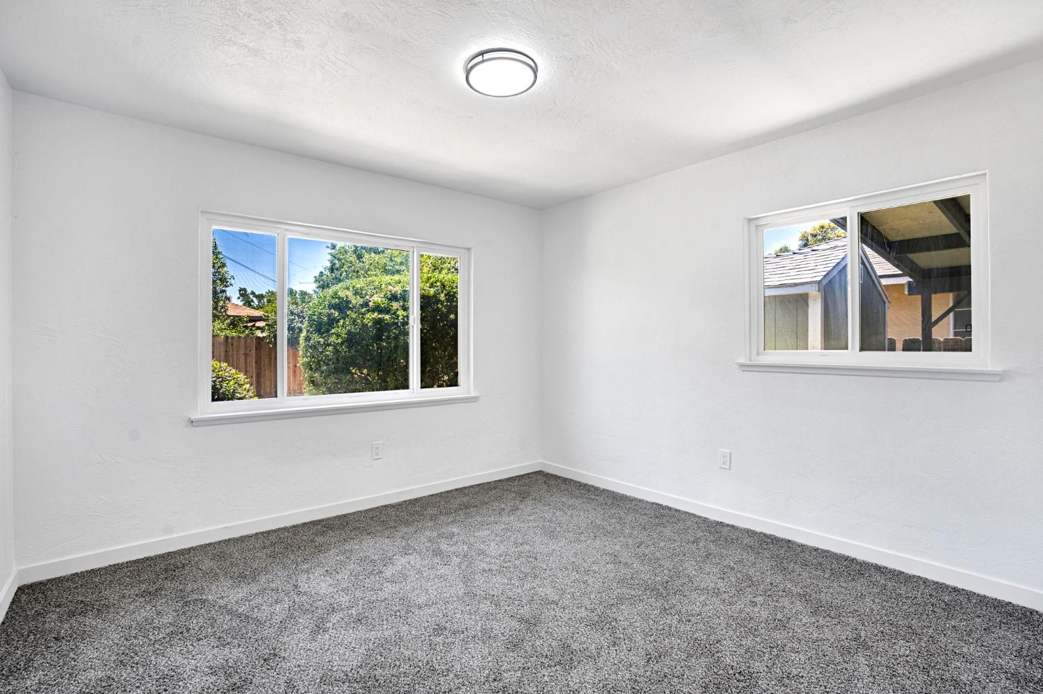2938 E Willis Ave, Fresno, CA 93726