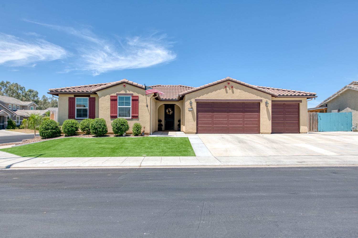 2659 N Dee Ann Ave, Fresno, CA 93727