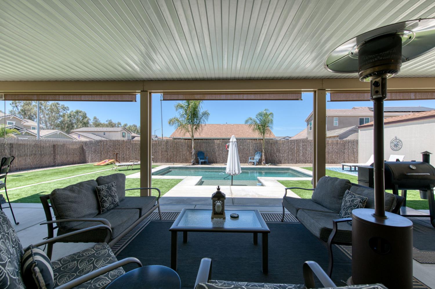 2659 N Dee Ann Ave, Fresno, CA 93727