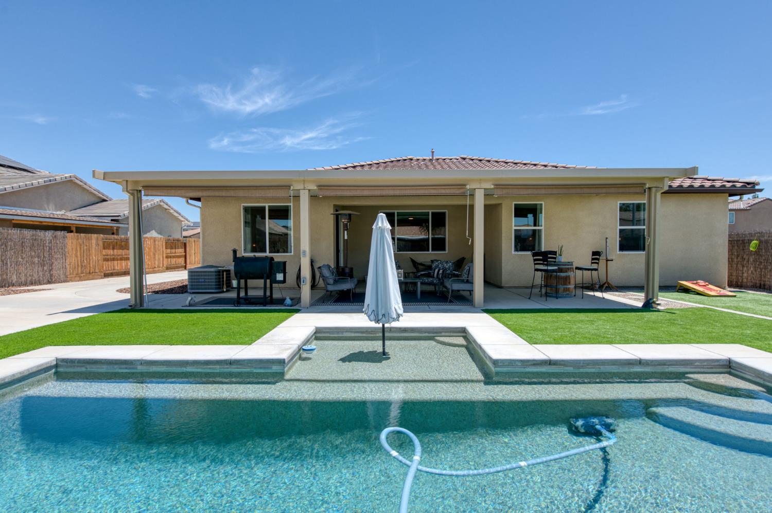 2659 N Dee Ann Ave, Fresno, CA 93727