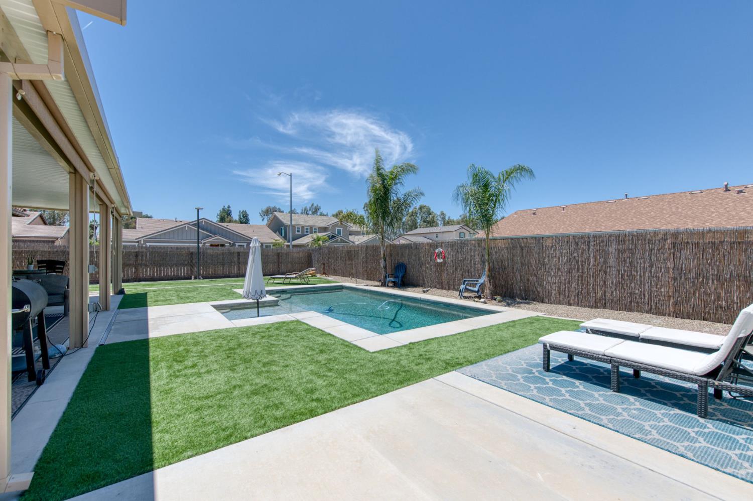2659 N Dee Ann Ave, Fresno, CA 93727