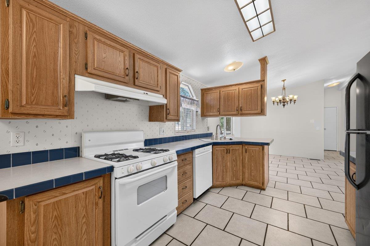 31417 Auberry Rd, Auberry, CA 93602