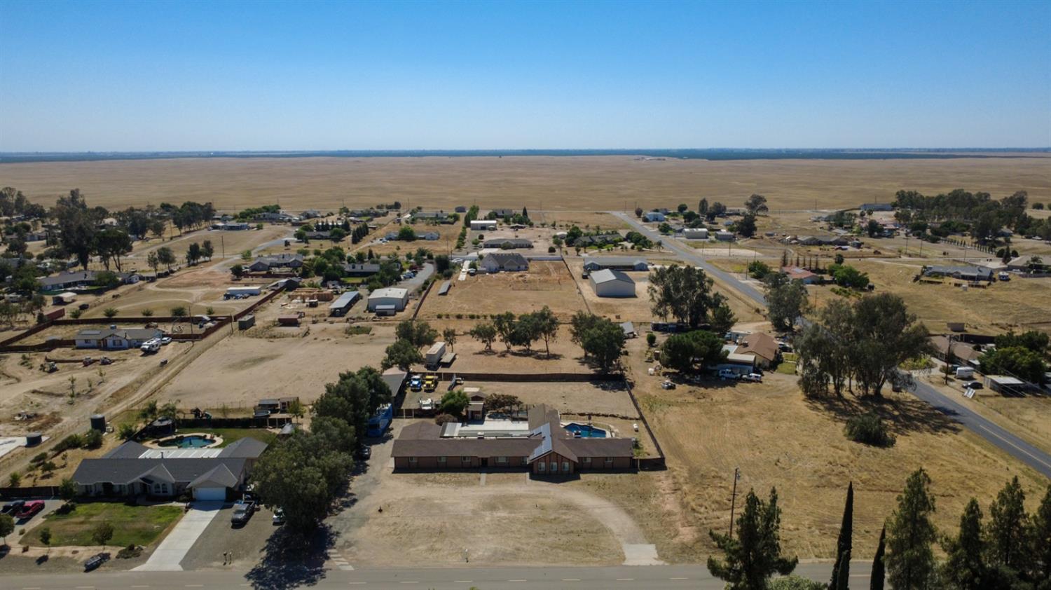 16448 Monreal Rd, Madera, CA 93636