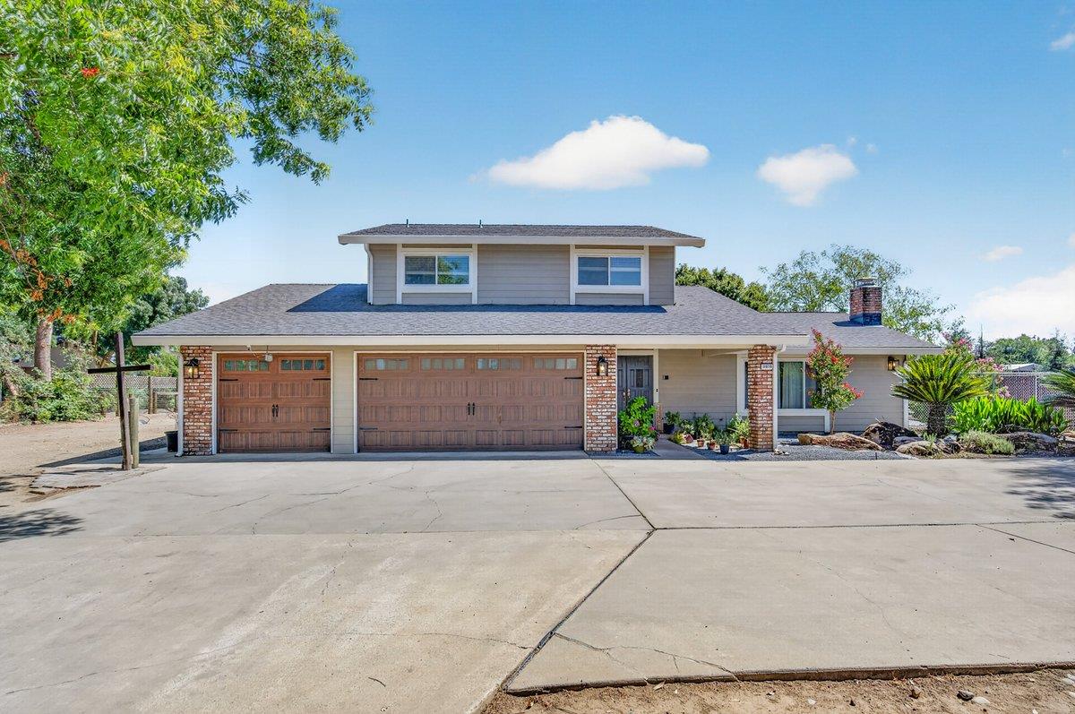11839 E Ashlan Ave, Sanger, CA 93657