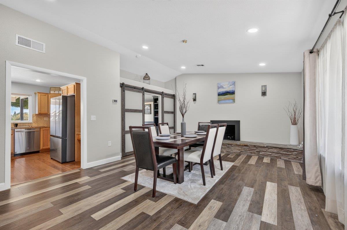 11839 E Ashlan Ave, Sanger, CA 93657