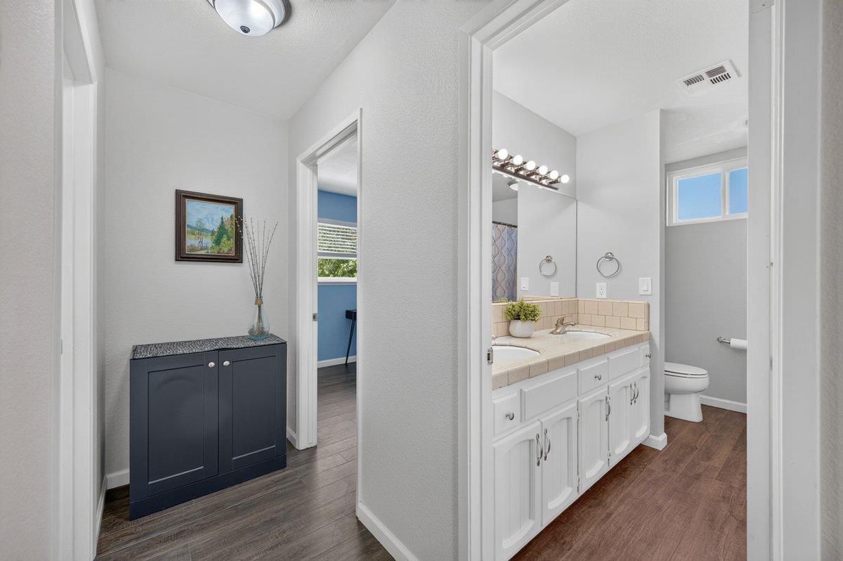 11839 E Ashlan Ave, Sanger, CA 93657
