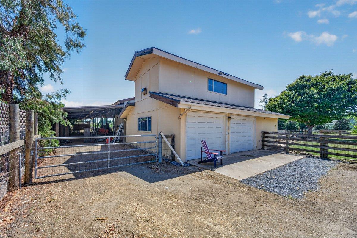 11839 E Ashlan Ave, Sanger, CA 93657